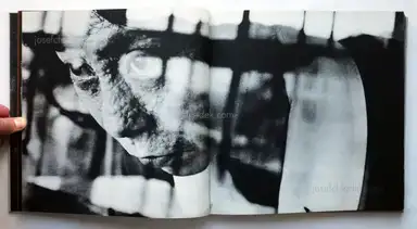 Sample page 23 for book "Tomatsu, Shomei – Shomei Tomatsu & Ken Domon - Hiroshima-Nagasaki Document 1961 (東松 照明, 土門拳)" Sample page 23 for book "Tomatsu, Shomei – Shomei Tomatsu & Ken Domon - Hiroshima-Nagasaki Document 1961 (東松 照明, 土門拳)"