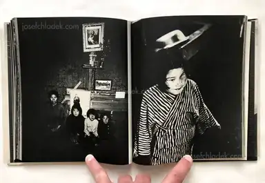 Sample page 7 for book "Tomatsu, Shomei – Shomei Tomatsu - 11:02 Nagasaki - 東松照明写真集 <11時02分> Nagasaki" Sample page 7 for book "Tomatsu, Shomei – Shomei Tomatsu - 11:02 Nagasaki - 東松照明写真集 <11時02分> Nagasaki"