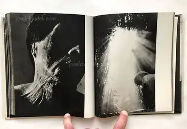 Sample page 5 for book "Tomatsu, Shomei – Shomei Tomatsu - 11:02 Nagasaki - 東松照明写真集 <11時02分> Nagasaki" Sample page 5 for book "Tomatsu, Shomei – Shomei Tomatsu - 11:02 Nagasaki - 東松照明写真集 <11時02分> Nagasaki"