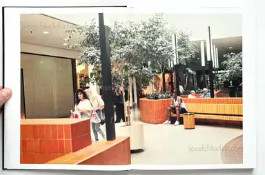 Sample page 12 for book "Galinsky, Michael – Michael Galinsky - Malls Across America" Sample page 12 for book "Galinsky, Michael – Michael Galinsky - Malls Across America"