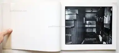 Sample page 16 for book "Ishiuchi, Miyako – Miyako Ishiuchi - Apartment (石内 都 写真集)" Sample page 16 for book "Ishiuchi, Miyako – Miyako Ishiuchi - Apartment (石内 都 写真集)"