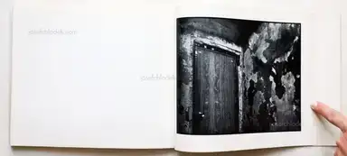 Sample page 1 for book "Ishiuchi, Miyako – Miyako Ishiuchi - Apartment (石内 都 写真集)" Sample page 1 for book "Ishiuchi, Miyako – Miyako Ishiuchi - Apartment (石内 都 写真集)"