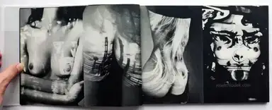 Sample page 23 for book "Tomatsu, Shomei – Shomei Tomatsu - Oh! Shinjuku (おお!新宿 | 東松 照明)" Sample page 23 for book "Tomatsu, Shomei – Shomei Tomatsu - Oh! Shinjuku (おお!新宿 | 東松 照明)"