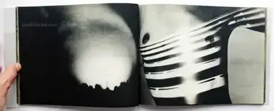 Sample page 16 for book "Tomatsu, Shomei – Shomei Tomatsu - Oh! Shinjuku (おお!新宿 | 東松 照明)" Sample page 16 for book "Tomatsu, Shomei – Shomei Tomatsu - Oh! Shinjuku (おお!新宿 | 東松 照明)"