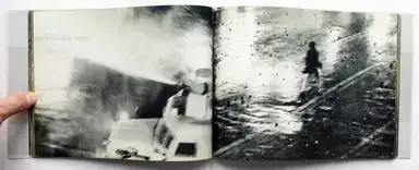 Sample page 11 for book "Tomatsu, Shomei – Shomei Tomatsu - Oh! Shinjuku (おお!新宿 | 東松 照明)" Sample page 11 for book "Tomatsu, Shomei – Shomei Tomatsu - Oh! Shinjuku (おお!新宿 | 東松 照明)"