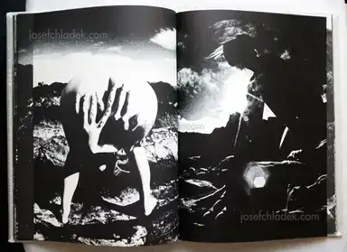 Sample page 9 for book "Wakabayashi, Nobuyuki – Nobuyuki Wakabayashi - Black Sun - 黒い太陽(若林のぶゆき) ." Sample page 9 for book "Wakabayashi, Nobuyuki – Nobuyuki Wakabayashi - Black Sun - 黒い太陽(若林のぶゆき) ."