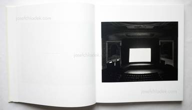 Sample page 18 for book "Sugimoto, Hiroshi – Hiroshi Sugimoto - Theaters " Sample page 18 for book "Sugimoto, Hiroshi – Hiroshi Sugimoto - Theaters "