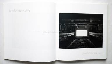 Sample page 12 for book "Sugimoto, Hiroshi – Hiroshi Sugimoto - Theaters " Sample page 12 for book "Sugimoto, Hiroshi – Hiroshi Sugimoto - Theaters "