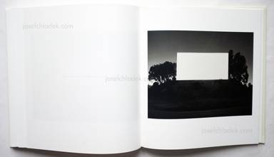 Sample page 22 for book  Hiroshi Sugimoto – Theaters