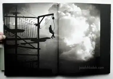Sample page 14 for book "Bitesnich, Andreas – Andreas H. Bitesnich - Deeper Shades #05 Berlin" Sample page 14 for book "Bitesnich, Andreas – Andreas H. Bitesnich - Deeper Shades #05 Berlin"