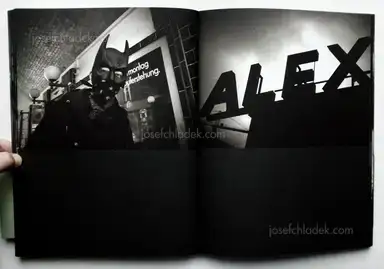 Sample page 11 for book "Bitesnich, Andreas – Andreas H. Bitesnich - Deeper Shades #05 Berlin" Sample page 11 for book "Bitesnich, Andreas – Andreas H. Bitesnich - Deeper Shades #05 Berlin"