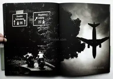Sample page 5 for book "Bitesnich, Andreas – Andreas H. Bitesnich - Deeper Shades #05 Berlin" Sample page 5 for book "Bitesnich, Andreas – Andreas H. Bitesnich - Deeper Shades #05 Berlin"