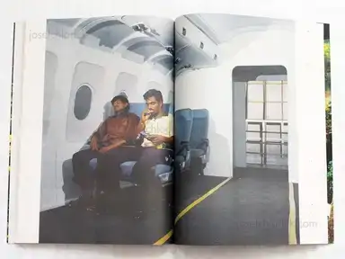 Sample page 5 for book "Pinckers, Max – Max Pinckers - The Fourth Wall" Sample page 5 for book "Pinckers, Max – Max Pinckers - The Fourth Wall"