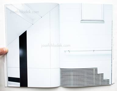 Sample page 8 for book  Ikuhisa Sawada – closed circuit (フォトグラファー 澤田 育久)