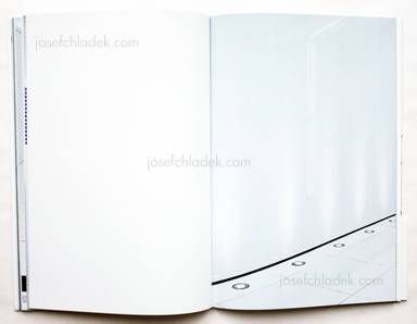 Sample page 11 for book  Ikuhisa Sawada – closed circuit (フォトグラファー 澤田 育久)