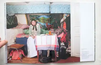 Sample page 7 for book "Hessing, Esther & Sophieke Thurmer – Esther Hessing & Sophieke Thurmer - Bound to the Ground" Sample page 7 for book "Hessing, Esther & Sophieke Thurmer – Esther Hessing & Sophieke Thurmer - Bound to the Ground"