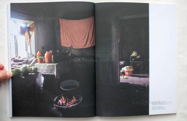 Sample page 5 for book "Hessing, Esther & Sophieke Thurmer – Esther Hessing & Sophieke Thurmer - Bound to the Ground" Sample page 5 for book "Hessing, Esther & Sophieke Thurmer – Esther Hessing & Sophieke Thurmer - Bound to the Ground"