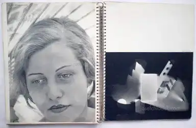 Sample page 3 for book "Arts et Métiers Graphiques – Arts et Métiers Graphiques - Photographie 1931" Sample page 3 for book "Arts et Métiers Graphiques – Arts et Métiers Graphiques - Photographie 1931"