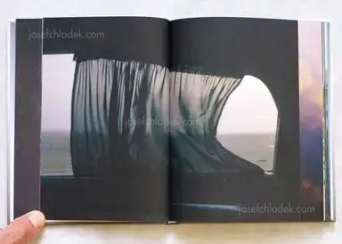 Sample page 6 for book "Gonzalez, Andres – Andres Gonzalez - Some(w)here" Sample page 6 for book "Gonzalez, Andres – Andres Gonzalez - Some(w)here"