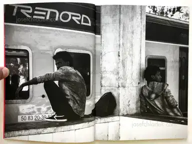 Sample page 11 for book "Vacca, Mattia – Mattia Vacca, Philip Di Salvo, Emanuele Amighetti - Confine" Sample page 11 for book "Vacca, Mattia – Mattia Vacca, Philip Di Salvo, Emanuele Amighetti - Confine"