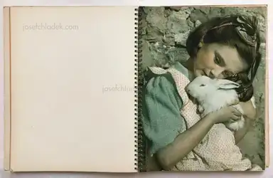 Sample page 10 for book "Arts et Métiers Graphiques – Arts et Métiers Graphiques - Photographie 1939" Sample page 10 for book "Arts et Métiers Graphiques – Arts et Métiers Graphiques - Photographie 1939"