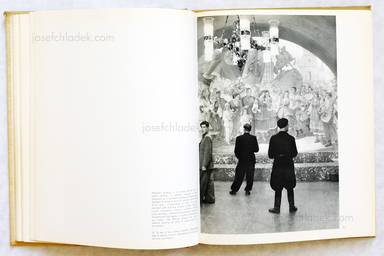 Sample page 4 for book Henri Cartier-Bresson – The People of Moscow