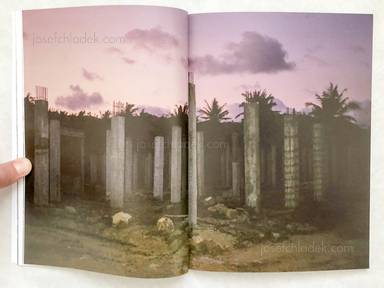 Sample page 10 for book "Serra Costa, Rita Puig – Dani Pujalte & Rita Puig-Serra Costa - Good Luck with the Future" Sample page 10 for book "Serra Costa, Rita Puig – Dani Pujalte & Rita Puig-Serra Costa - Good Luck with the Future"