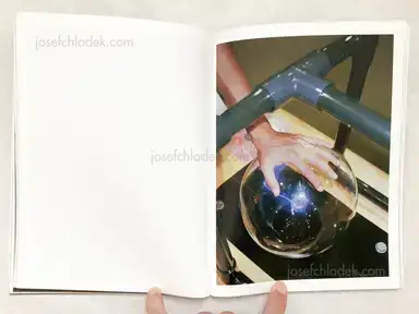 Sample page 4 for book "Serra Costa, Rita Puig – Dani Pujalte & Rita Puig-Serra Costa - Good Luck with the Future" Sample page 4 for book "Serra Costa, Rita Puig – Dani Pujalte & Rita Puig-Serra Costa - Good Luck with the Future"