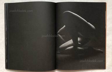 Sample page 4 for book "Bitesnich, Andreas – Andreas H. Bitesnich - Momentum" Sample page 4 for book "Bitesnich, Andreas – Andreas H. Bitesnich - Momentum"