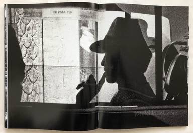 Sample page 10 for book "Moriyama, Daido – Daido Moriyama - Record 森山 大道 記録" Sample page 10 for book "Moriyama, Daido – Daido Moriyama - Record 森山 大道 記録"