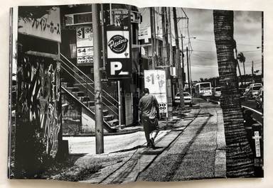 Sample page 9 for book "Moriyama, Daido – Daido Moriyama - Record 森山 大道 記録" Sample page 9 for book "Moriyama, Daido – Daido Moriyama - Record 森山 大道 記録"