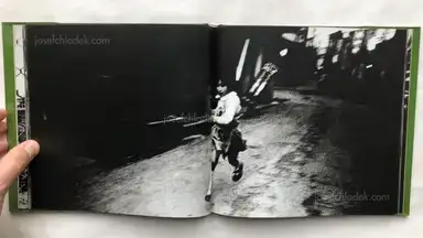 Sample page 9 for book "Moriyama, Daido – Daido Moriyama - Japan, a Photo Theater II - 森山大道 続にっぽん劇場写真帖 " Sample page 9 for book "Moriyama, Daido – Daido Moriyama - Japan, a Photo Theater II - 森山大道 続にっぽん劇場写真帖 "