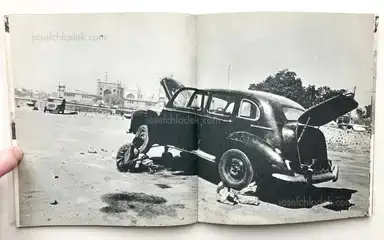 Sample page 11 for book "Hirokazu, Ishida – Ishida Hirokazu - Baramon to Janta : Indo / Brahman and the People : India - バラモンとジャンタ―インド 石田紘一写真集" Sample page 11 for book "Hirokazu, Ishida – Ishida Hirokazu - Baramon to Janta : Indo / Brahman and the People : India - バラモンとジャンタ―インド 石田紘一写真集"