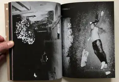 Sample page 8 for book "D'Agata, Antoine – Antoine D'Agata - Oscurana" Sample page 8 for book "D'Agata, Antoine – Antoine D'Agata - Oscurana"