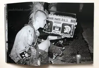 Sample page 15 for book "Adam, Ricky – Ricky Adam - Belfast Punk (Warzone Centre 1997 - 2003)" Sample page 15 for book "Adam, Ricky – Ricky Adam - Belfast Punk (Warzone Centre 1997 - 2003)"