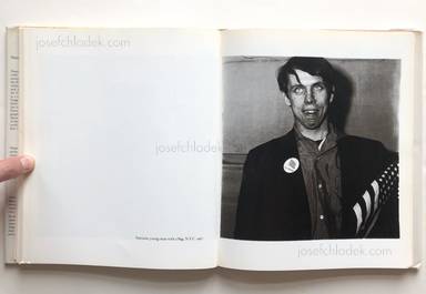 Sample page 7 for book "Arbus, Diane – Diane Arbus - An Aperture Monograph" Sample page 7 for book "Arbus, Diane – Diane Arbus - An Aperture Monograph"