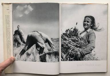 Sample page 3 for book Edith Rimkus – Erntesommer. Mit der Kamera auf einem Volksgut.