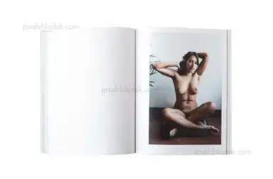 Sample page 3 for book "Emilie Hallard – Emilie Hallard - Les corps incorruptibles" Sample page 3 for book "Emilie Hallard – Emilie Hallard - Les corps incorruptibles"