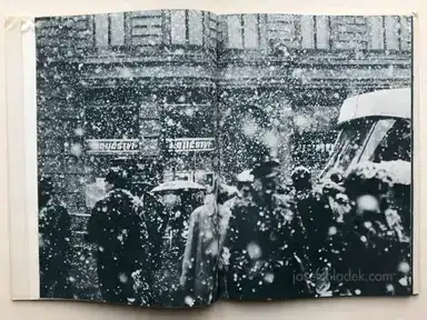 Sample page 12 for book "Seifert, Jaroslav and Oldřich Rakovec – Jaroslav Seifert, Oldřich Rakovec - Co všechno zavál sníh" Sample page 12 for book "Seifert, Jaroslav and Oldřich Rakovec – Jaroslav Seifert, Oldřich Rakovec - Co všechno zavál sníh"