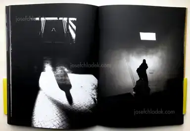 Sample page 4 for book "Bitesnich, Andreas – Andreas H. Bitesnich - Deeper Shades #06 Lisboa" Sample page 4 for book "Bitesnich, Andreas – Andreas H. Bitesnich - Deeper Shades #06 Lisboa"