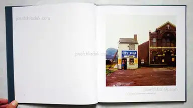 Sample page 6 for book "Mitchell, Peter – Peter Mitchell - Strangely Familiar" Sample page 6 for book "Mitchell, Peter – Peter Mitchell - Strangely Familiar"