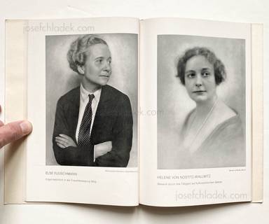 Sample page 4 for book  Unbekannt – Unsere Zeit in 77 Frauenbildnissen