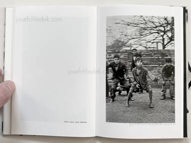 Sample page 7 for book  Sergio Larrain – El rectangulo en la mano