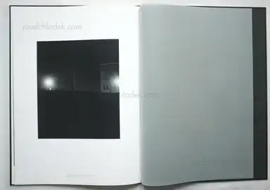 Sample page 1 for book "Gossage, John – John Gossage - Stadt des Schwarz" Sample page 1 for book "Gossage, John – John Gossage - Stadt des Schwarz"