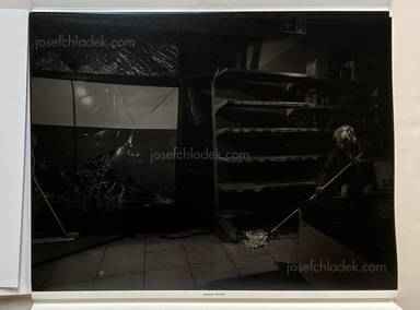 Sample page 28 for book "Majoli, Alex – Alex Majoli - Opera Aperta" Sample page 28 for book "Majoli, Alex – Alex Majoli - Opera Aperta"