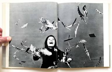 Sample page 2 for book Akira Sato – Woman / Onna (佐藤 明   現代語感 映像の現代7)