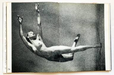 Sample page 13 for book "Munkacsi, Martin – Martin Munkacsi - Nudes" Sample page 13 for book "Munkacsi, Martin – Martin Munkacsi - Nudes"