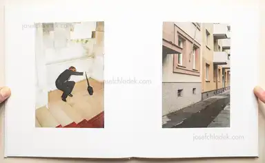 Sample page 11 for book "Havranek, Niko – Niko Havranek & Virginia de Diego - It means nothing to me (oh, Vienna)" Sample page 11 for book "Havranek, Niko – Niko Havranek & Virginia de Diego - It means nothing to me (oh, Vienna)"