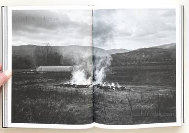 Sample page 23 for book "Kuzmanovic, Miro – Miro Kuzmanovic - Signs by the Roadside" Sample page 23 for book "Kuzmanovic, Miro – Miro Kuzmanovic - Signs by the Roadside"