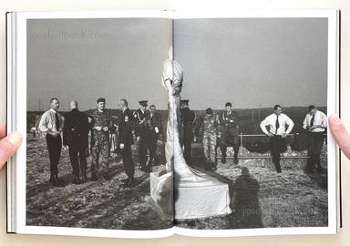 Sample page 22 for book "Kuzmanovic, Miro – Miro Kuzmanovic - Signs by the Roadside" Sample page 22 for book "Kuzmanovic, Miro – Miro Kuzmanovic - Signs by the Roadside"